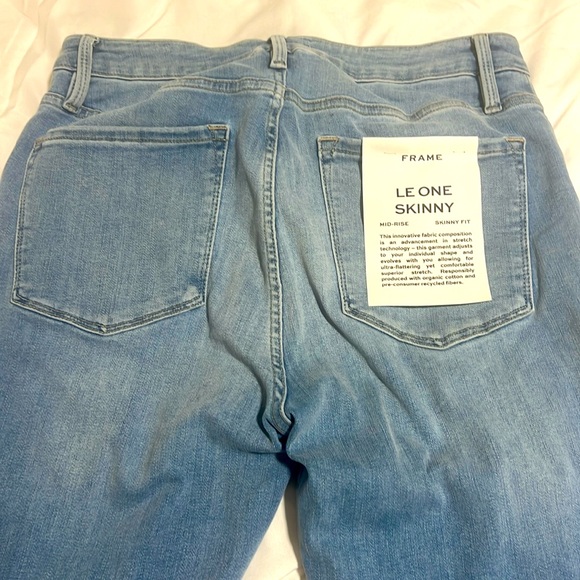 FRAME LE ONE SKINNY mid rise jeans - Picture 2 of 9